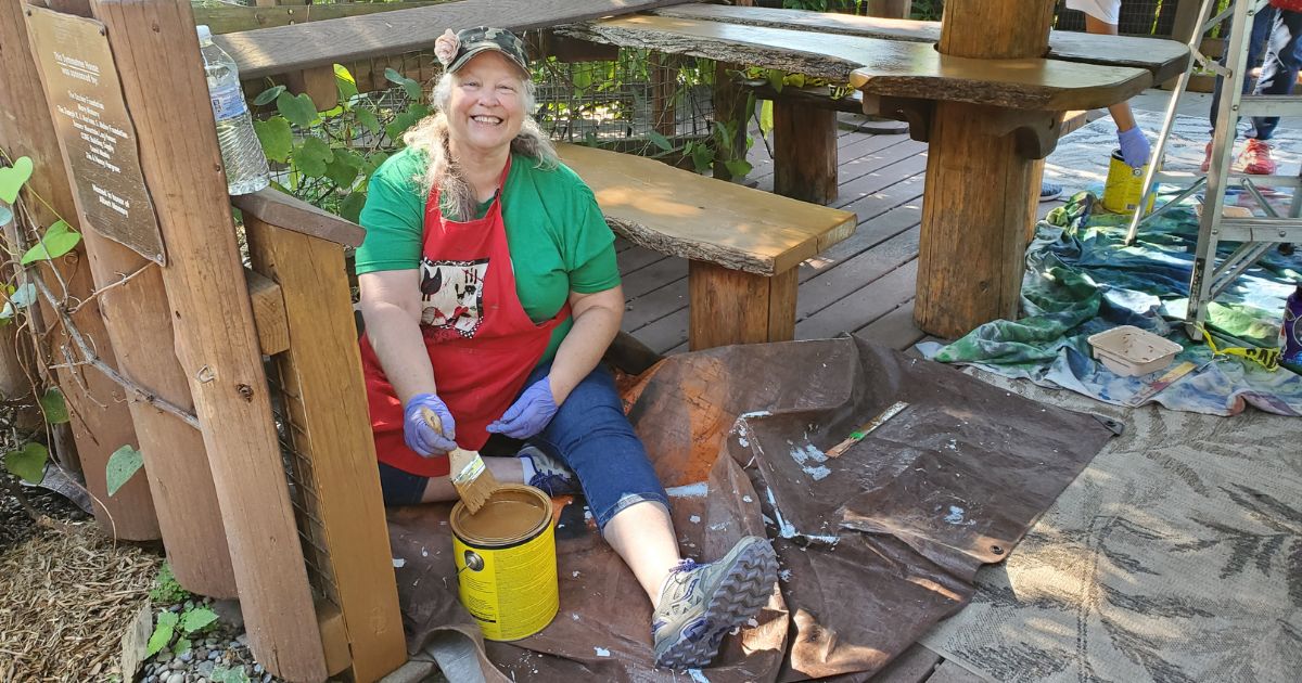 The Discovery Center paint and polish